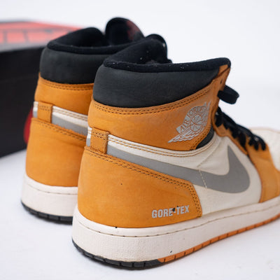 Nike Air Jordan 1 High - Gore Tex Light Curry