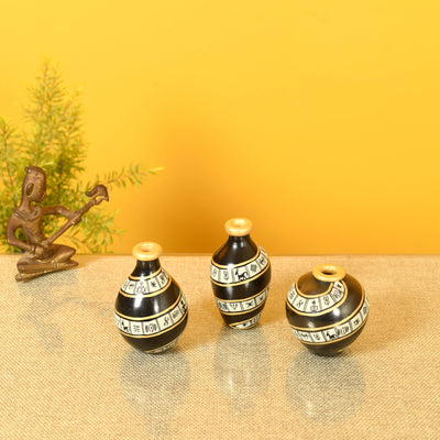 Black Spiral Terracotta Miniature Vases (Set of 3)
