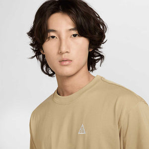 NIKE | ACG MAX90 T-SHIRT { PARACHUTE BEIGE