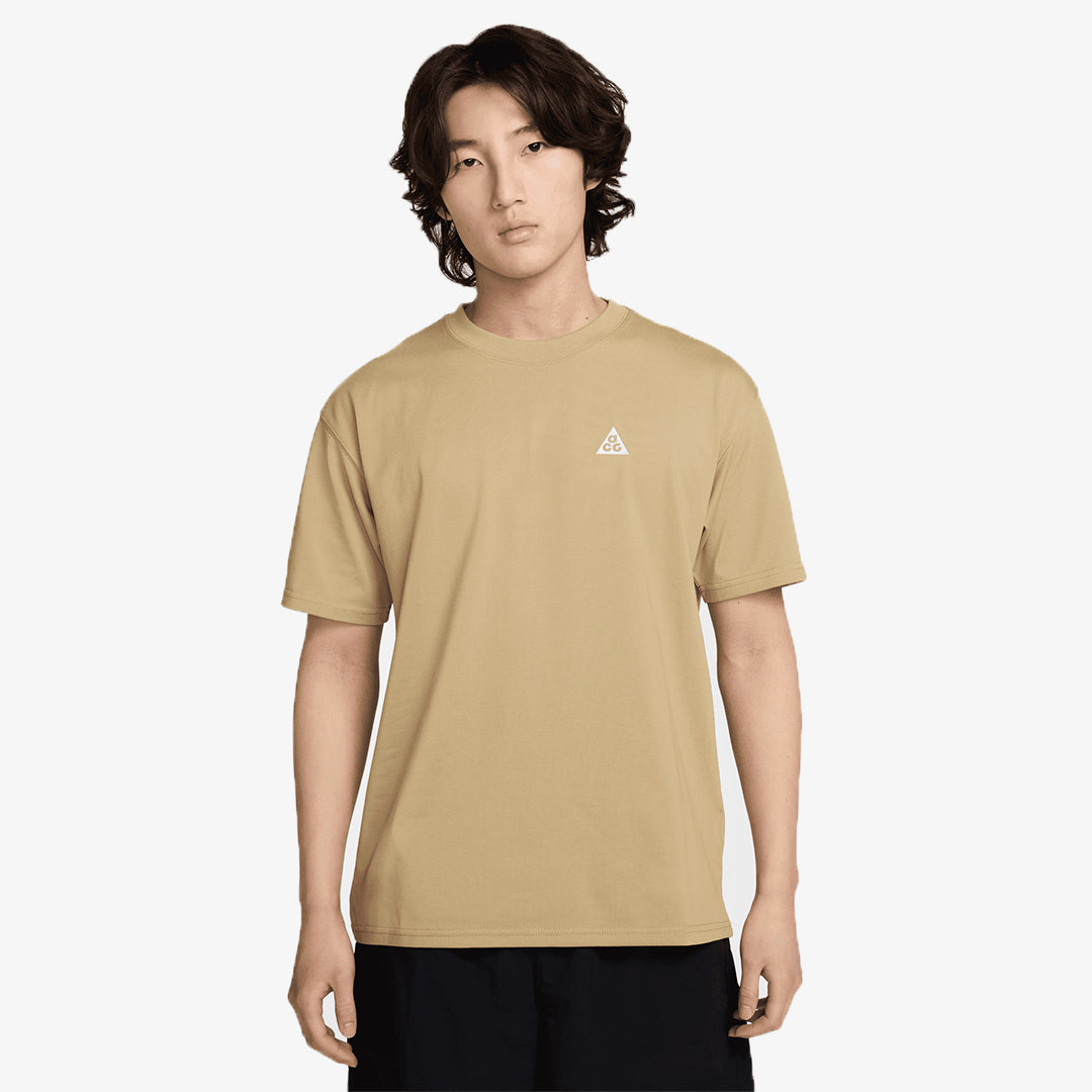 NIKE | ACG MAX90 T-SHIRT { PARACHUTE BEIGE