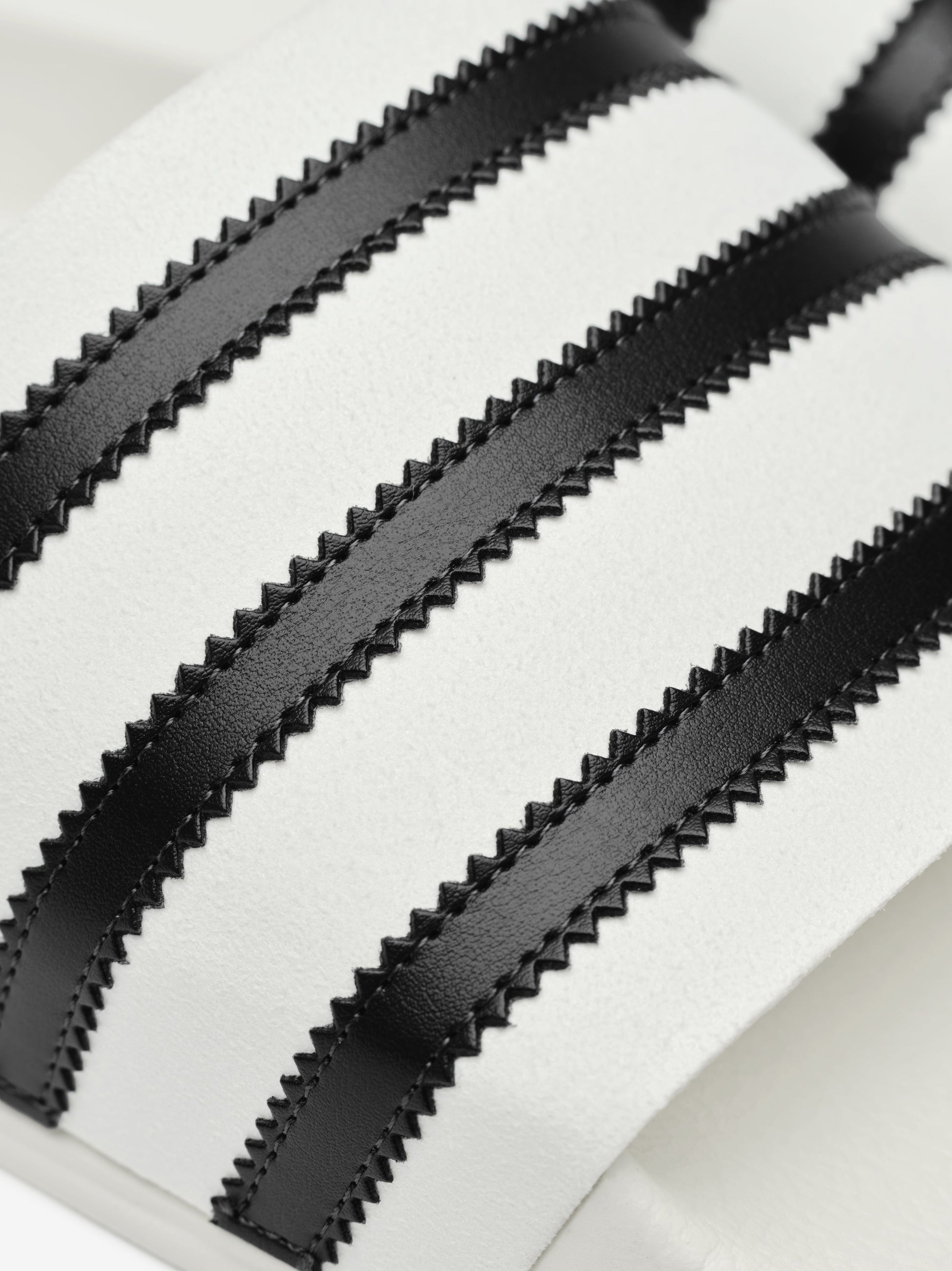 Adilette