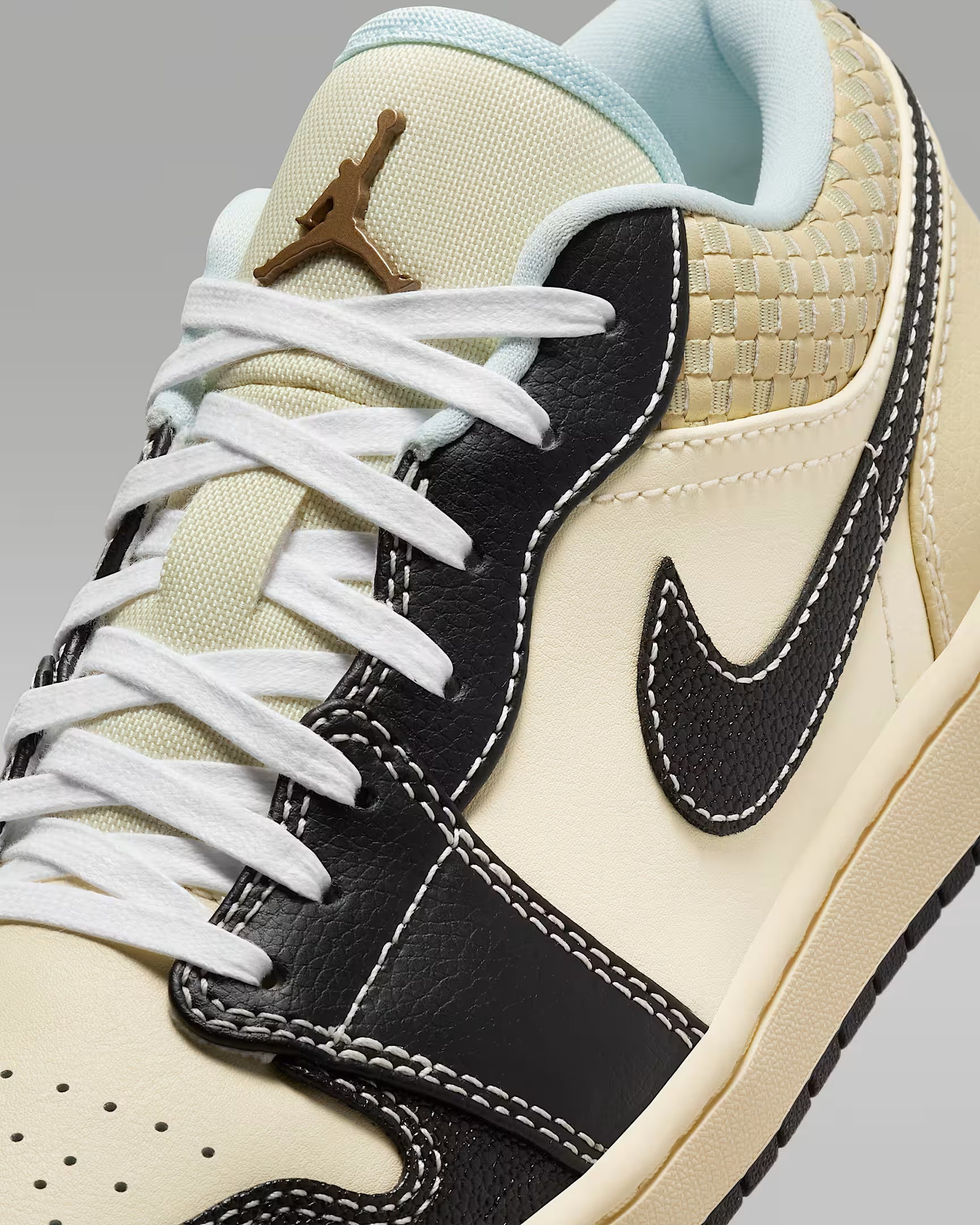 Air Jordan 1 Low SE Coconut Milk Black Muslin