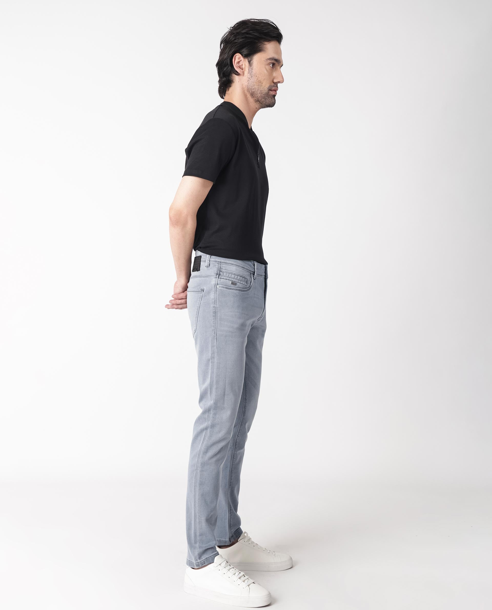 Rare Rabbit Men's Alphen Light Blue Light Wash Mid-Rise Slim Fit Jeans