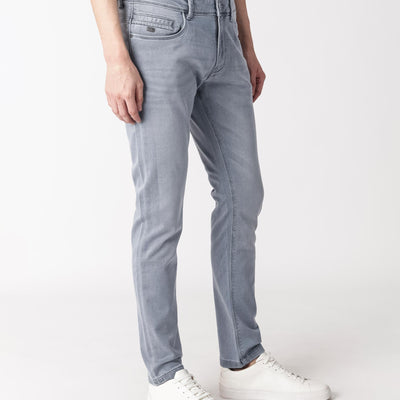 Rare Rabbit Men's Alphen Light Blue Light Wash Mid-Rise Slim Fit Jeans