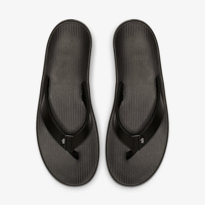 Nike | BELLA KAI  { FLIP FLOPS