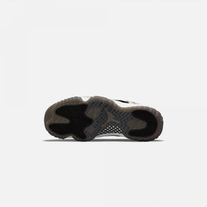 Jordan | AIR JORDAN 11  { ANIMAL INSTINCT