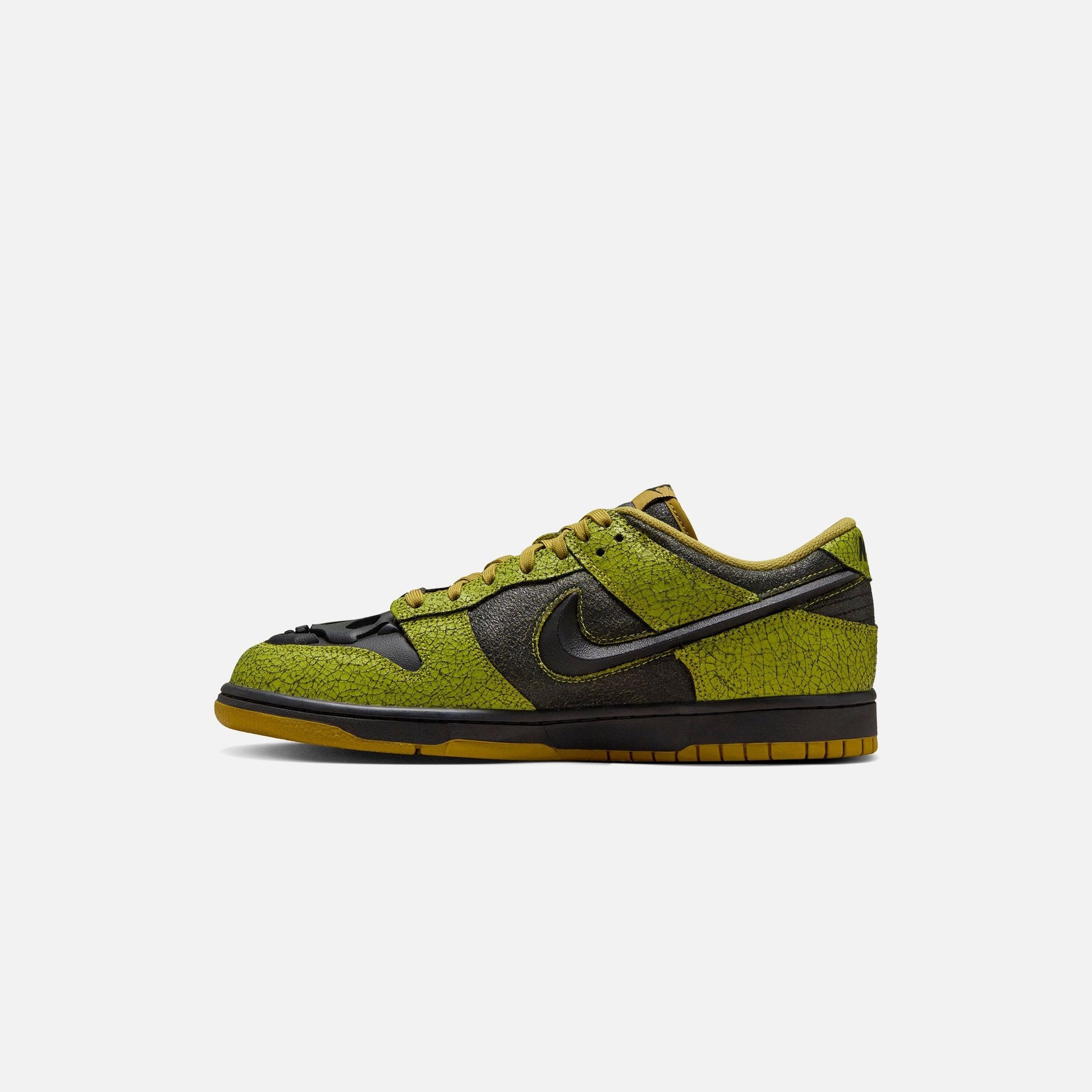 Nike Dunk Low Retro QS - Bright Cactus / Black / Green Curry