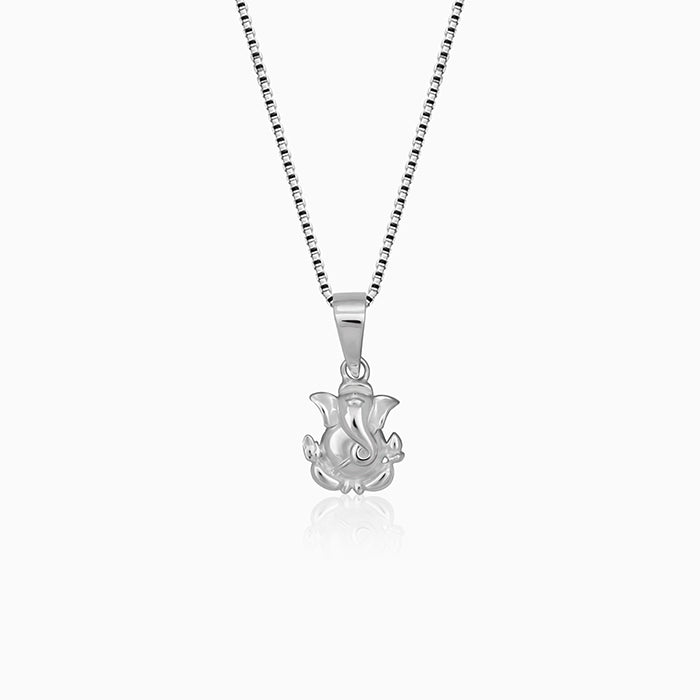 Silver Ganpati Pendant with Box Chain