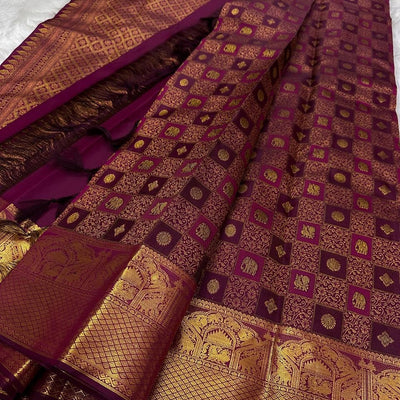 Prettiest Purple Soft Silk Saree With Improbable  Blouse Piece