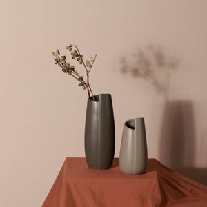 Abstract Pot