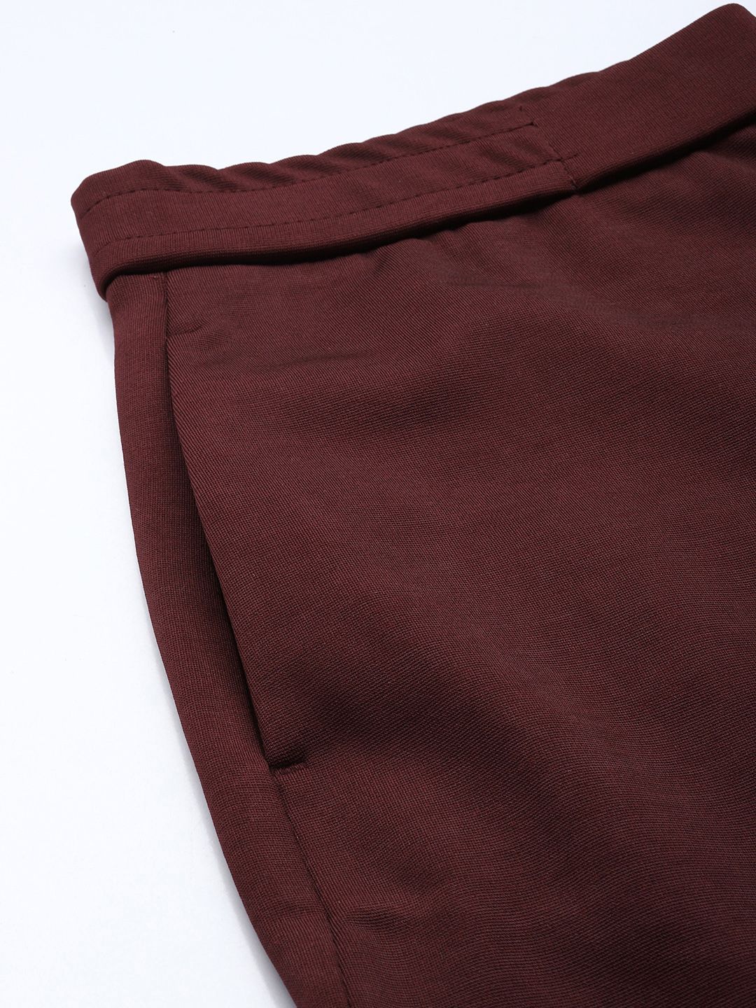 Men's Maroon Relaxed Fit Solid Chinos