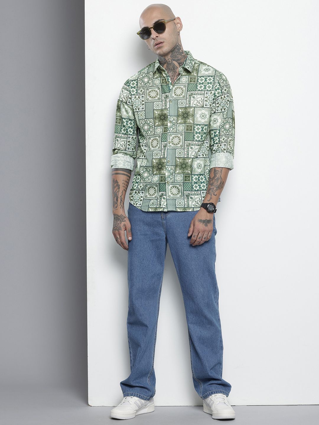 Men's Green Regular Fit Indie Print Resort Wear Shirt