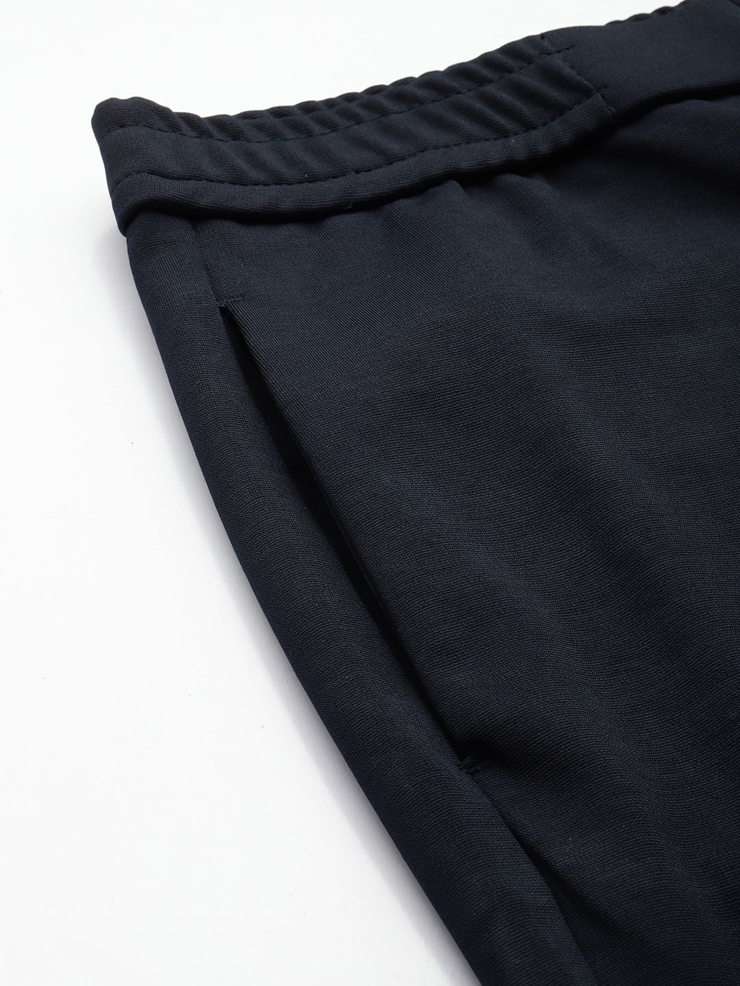 Men's Navy Blue Relaxed Fit Solid Chinos