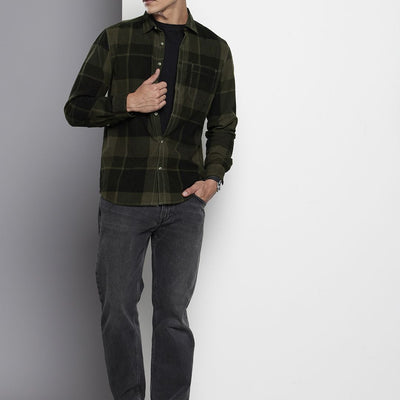 Men's Black Regular Fit Checked Casual Shirt