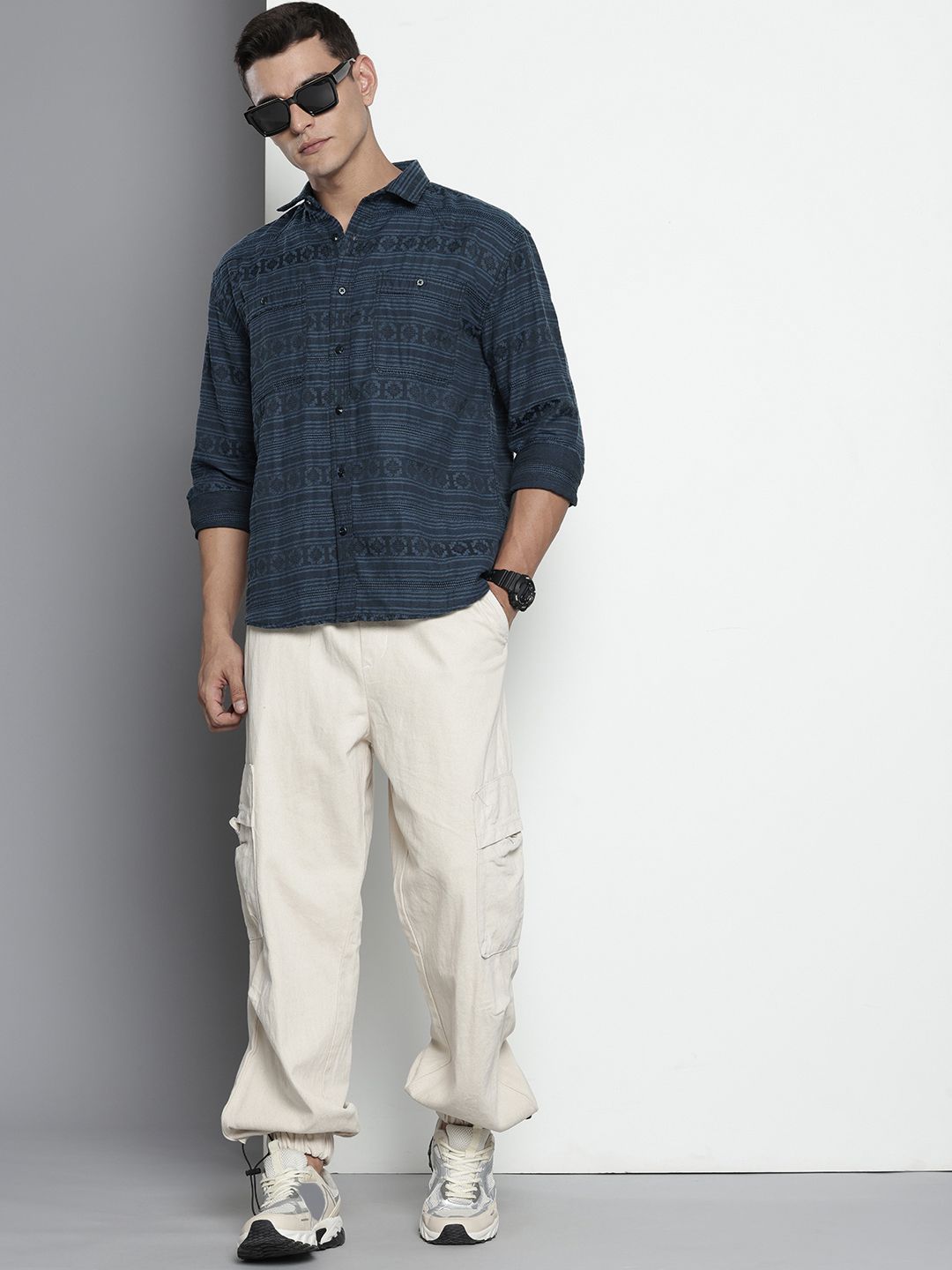 Men's Grey Relaxed Fit Textured Resort Wear Shirt