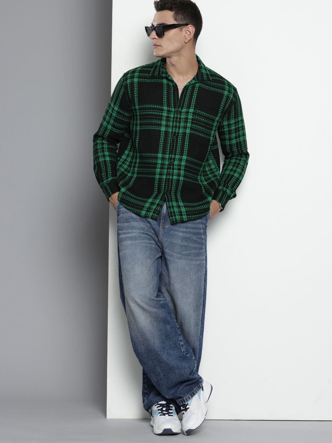 Men's Black Relaxed Fit Textured Casual Shirt
