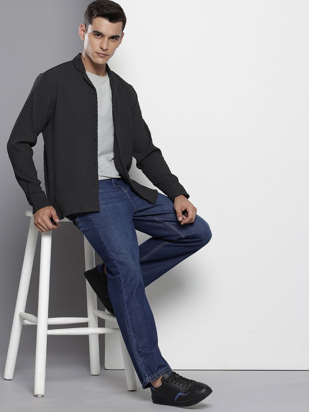 Men's Black Relaxed Fit Solid Resort Wear Shirt
