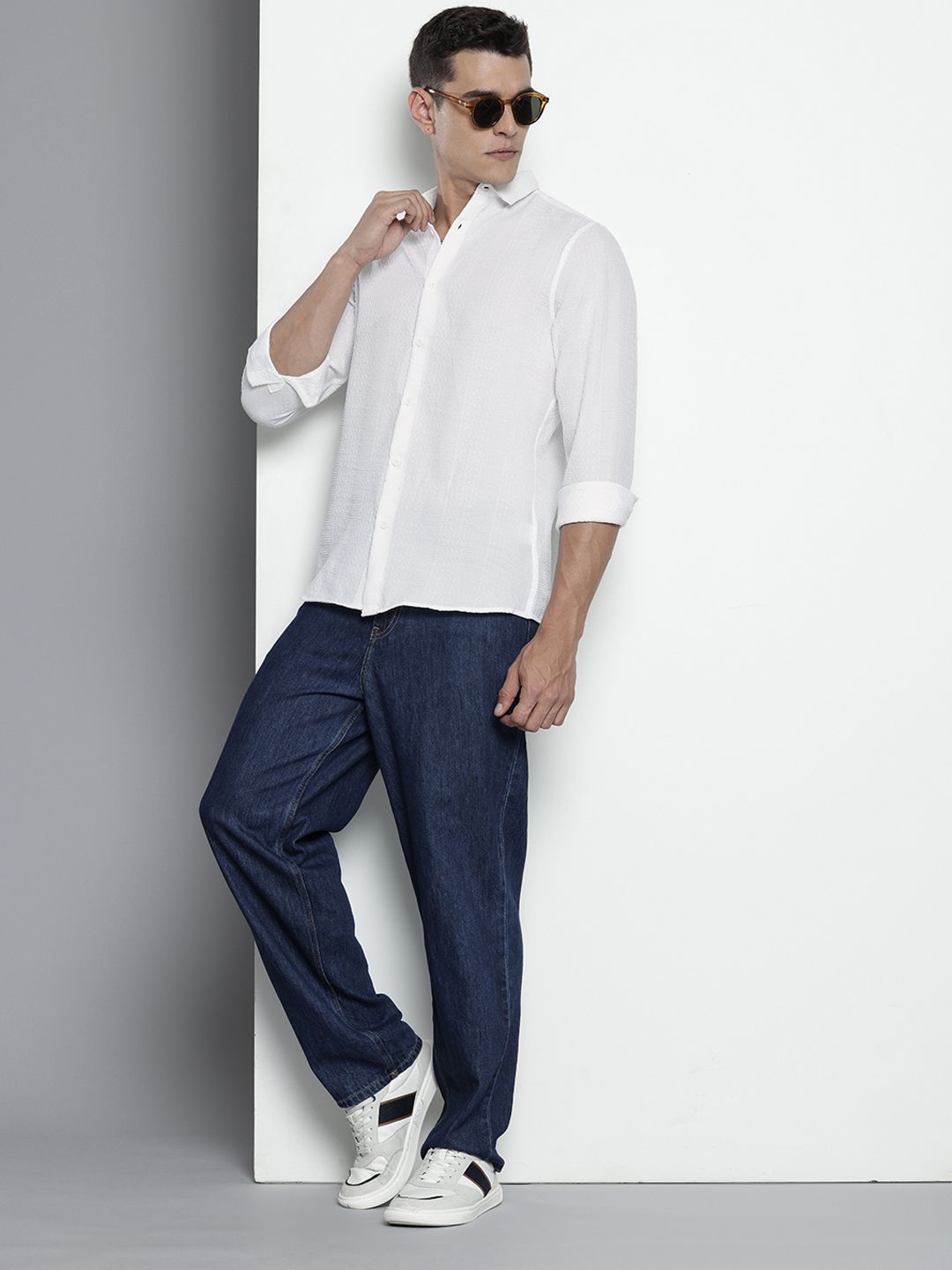 Men's White Regular Fit Solid Resort Wear Shirt