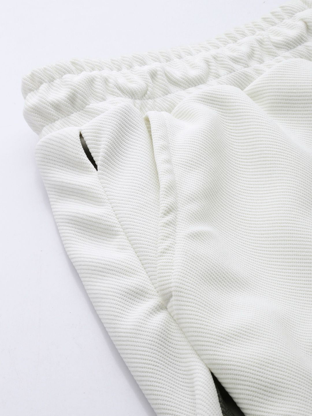 Men's White Relaxed Fit Textured Baggy Joggers