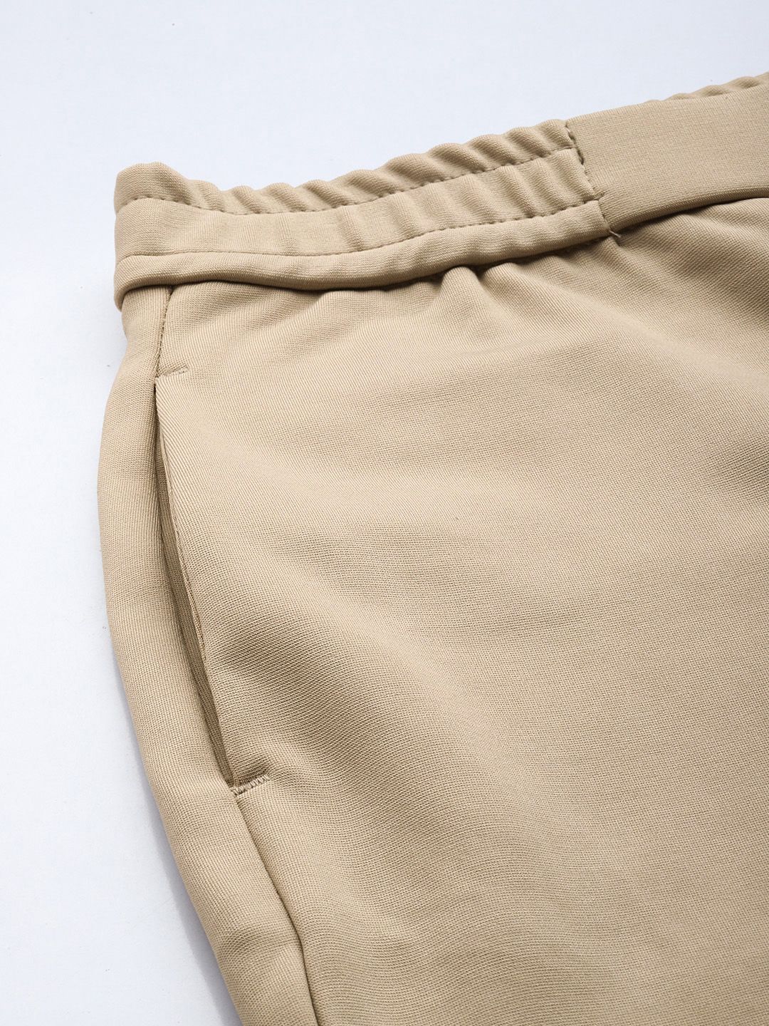 Men's Beige Relaxed Fit Solid Chinos