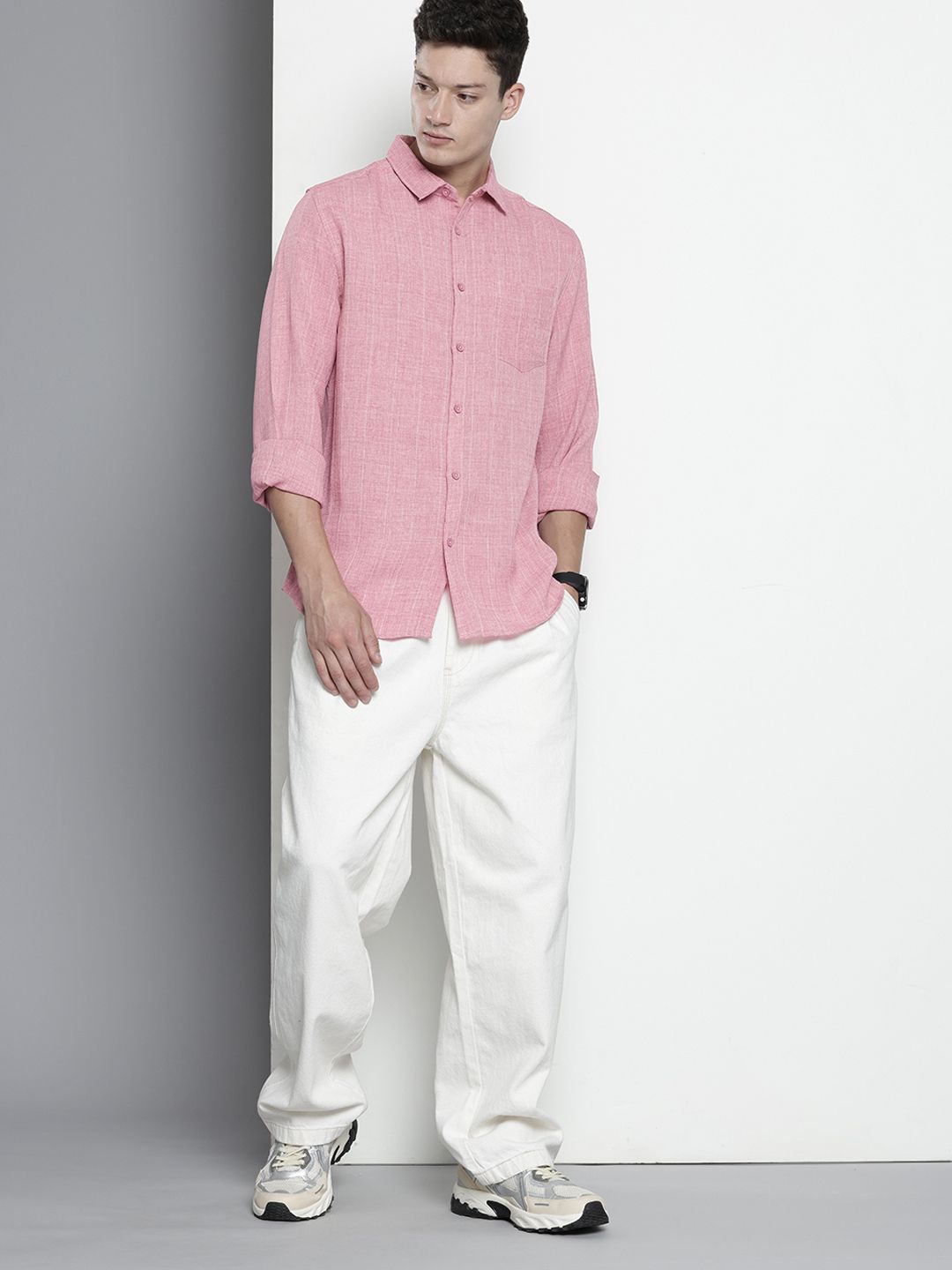 Men's Pink Slim Fit Vertical Striped Casual Shirt