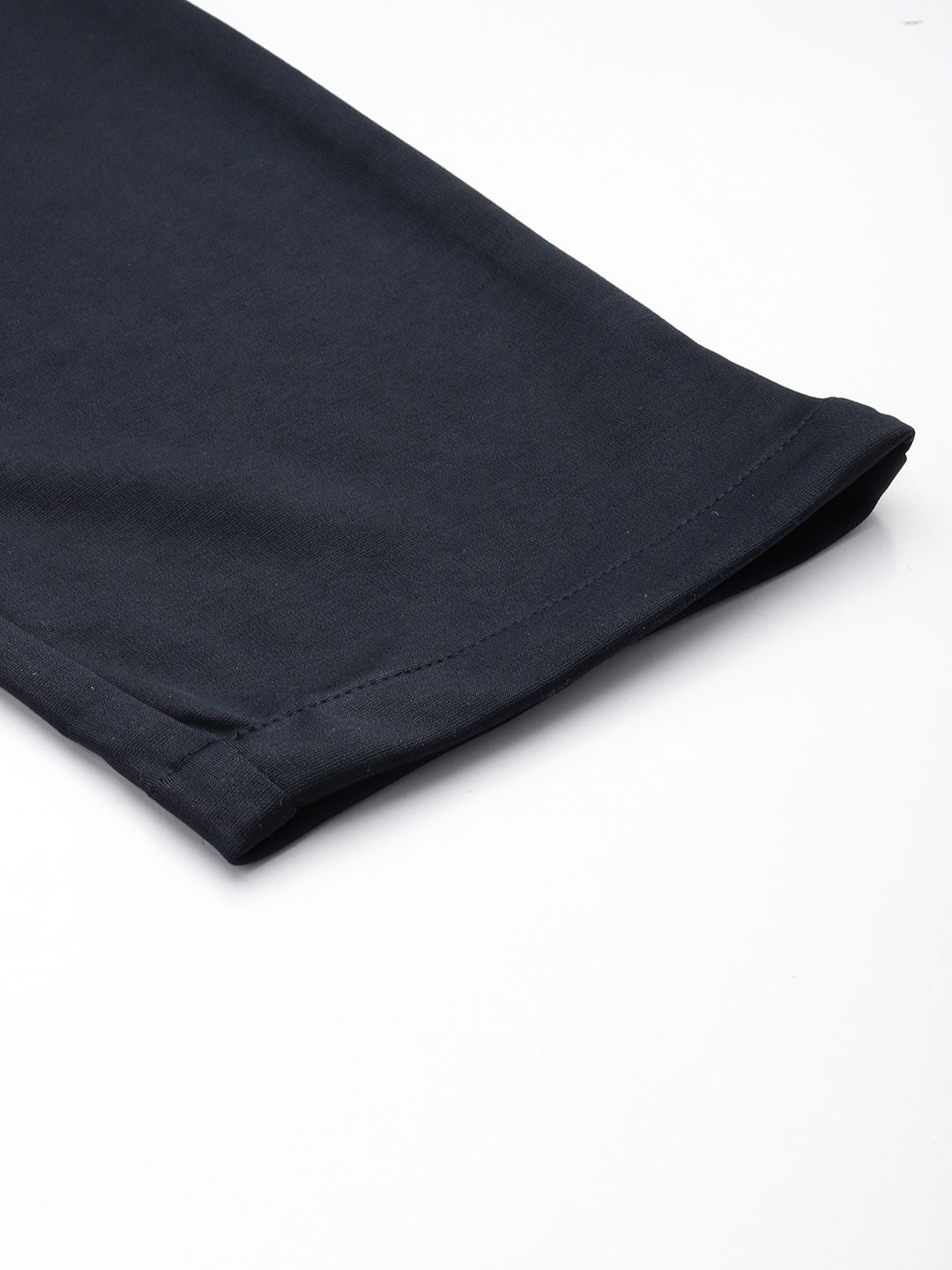 Men's Navy Blue Relaxed Fit Solid Chinos