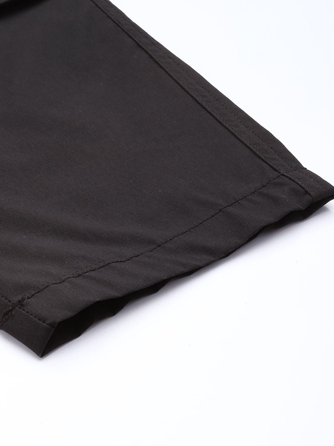 Men's Black Loose Fit Textured Cargos
