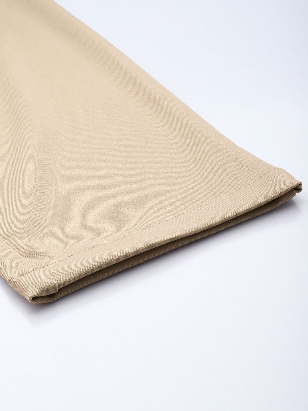 Men's Beige Relaxed Fit Solid Chinos