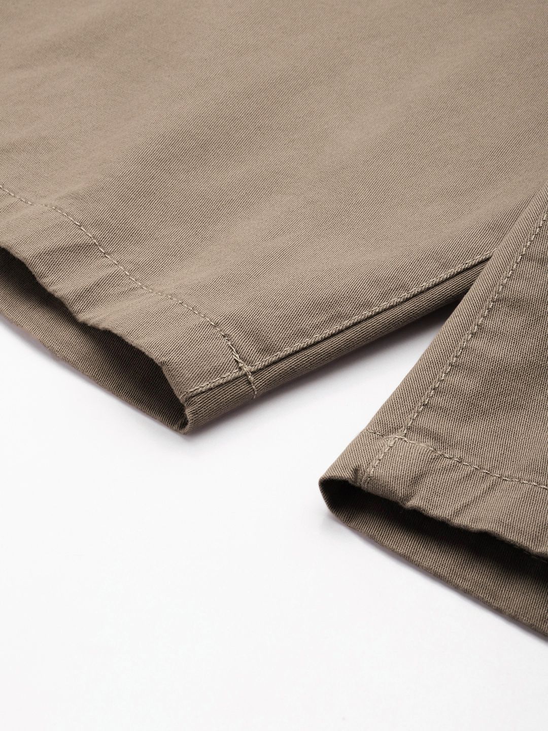Men's Brown Regular Fit Solid Chino Shorts