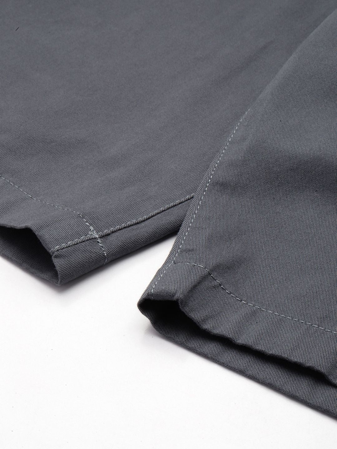 Men's Silver Regular Fit Solid Chino Shorts