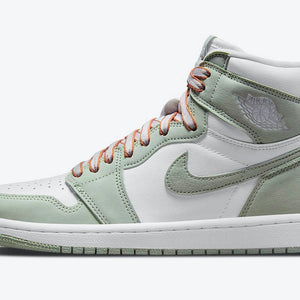 Wmns Air Jordan 1 Retro High OG Seafoam
