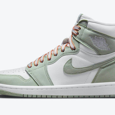 Wmns Air Jordan 1 Retro High OG Seafoam