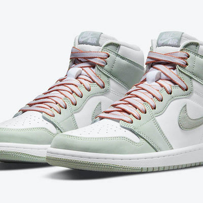 Wmns Air Jordan 1 Retro High OG Seafoam