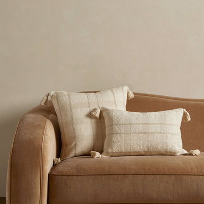 Alira Pillow