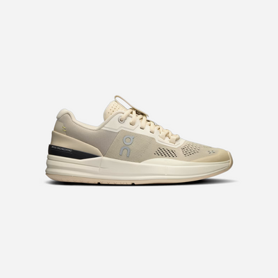 ON Running The Roger Pro Sand Ivory WMNS