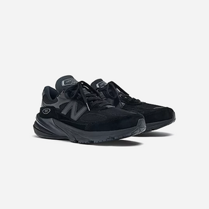 New Balance 990v6 Triple Black