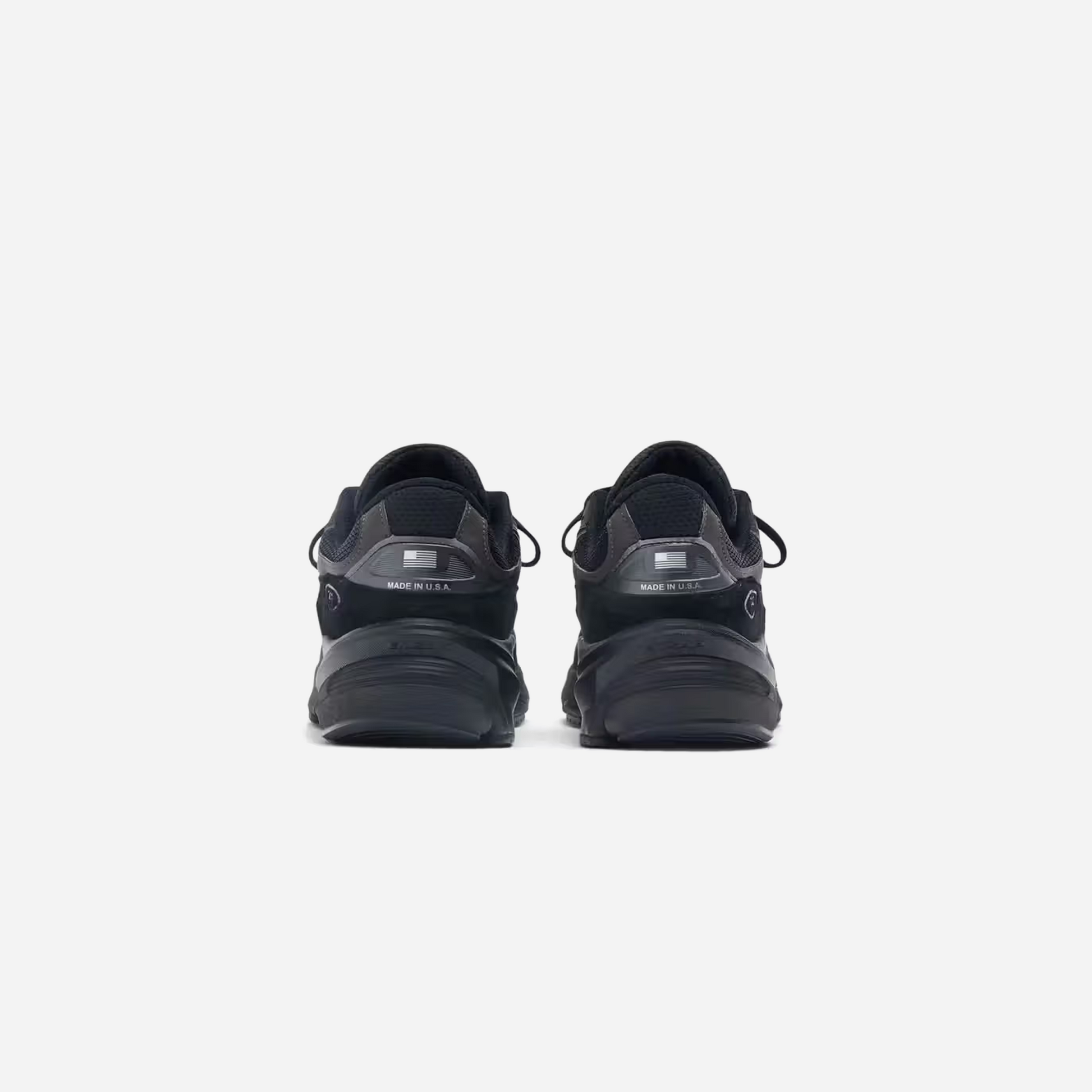 New Balance 990v6 Triple Black