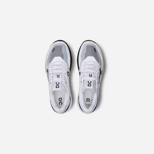 ON Running THE ROGER Pro 2 Clay White Black