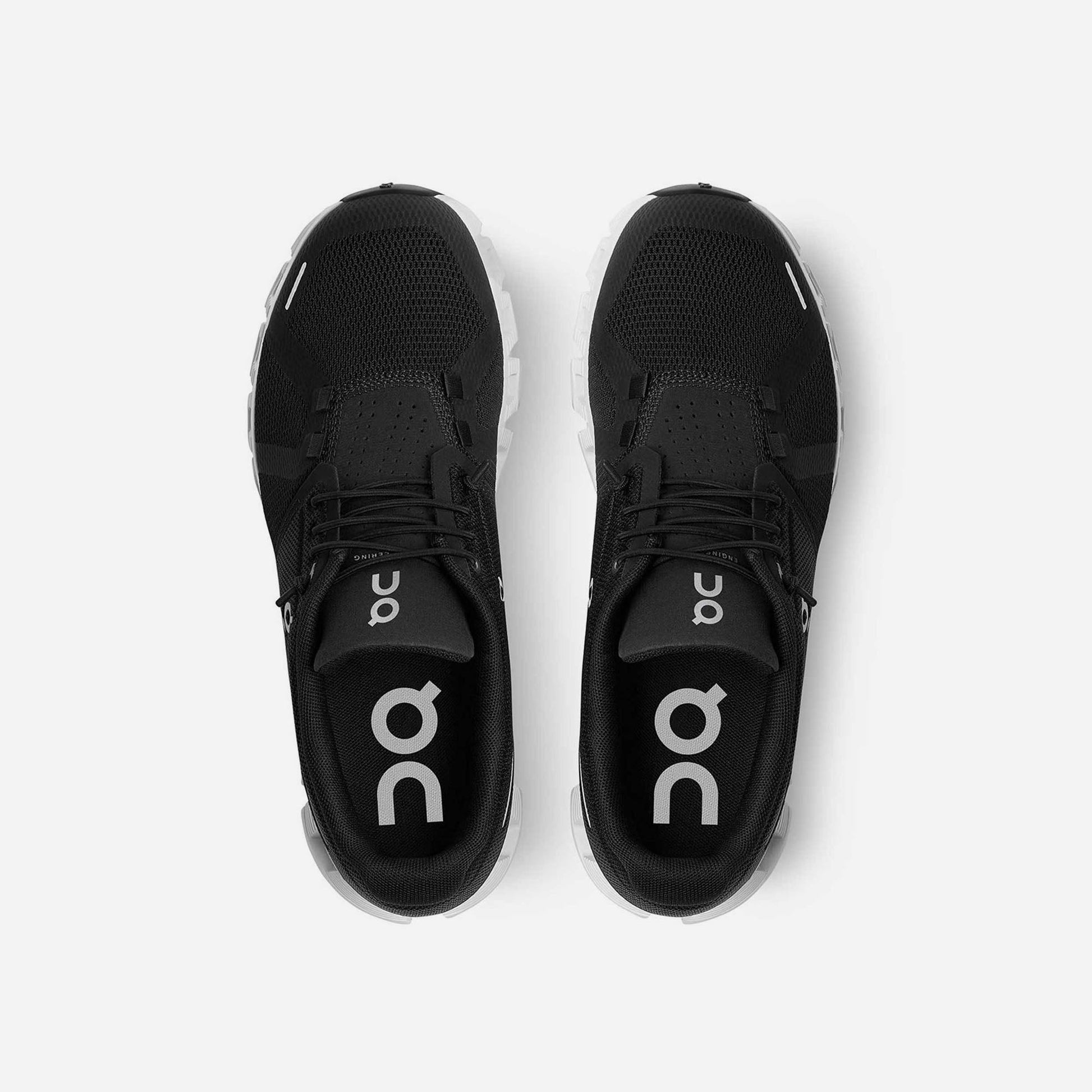 ON Running Cloud 5 Black White