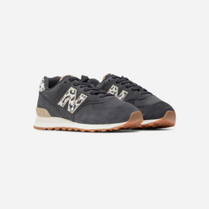 New Balance 574 Leopard Black