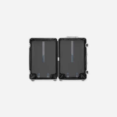 RIMOWA Original Check In- M Silver
