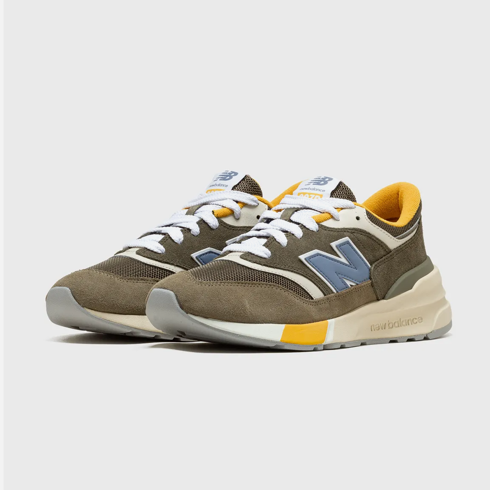 New Balance Unisex Covert Green Sneakers