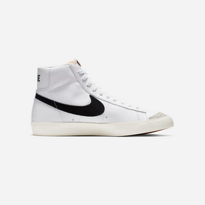 Nike Men Blazer Mid '77 Vintage High-Top Basketball Shoes