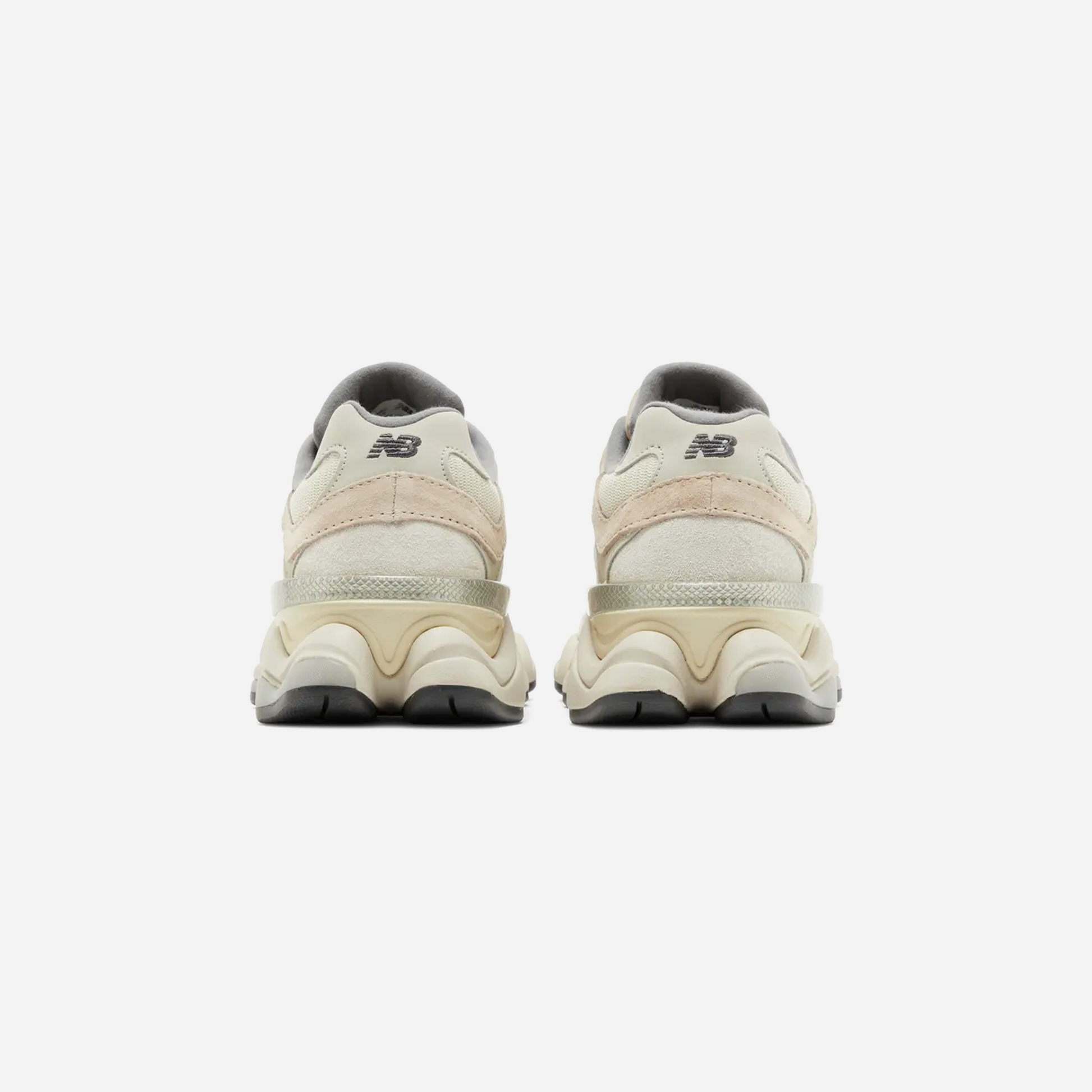 New Balance 9060 Moonbeam Sea Salt