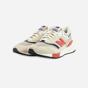 New Balance 997R Linen & Blast Red