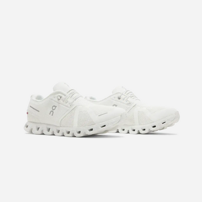 On Running Cloud 5 All White