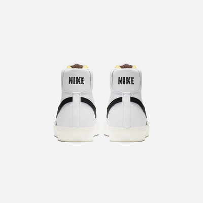 Nike Men Blazer Mid '77 Vintage High-Top Basketball Shoes