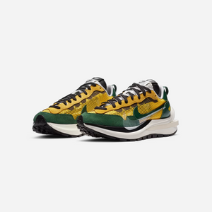 Nike Vaporwaffle Sacai Tour Yellow Stadium Green