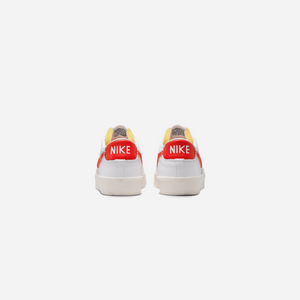 Nike Mens Blazer Low '77 Vintage Shoes White/Sail/Light Crimson