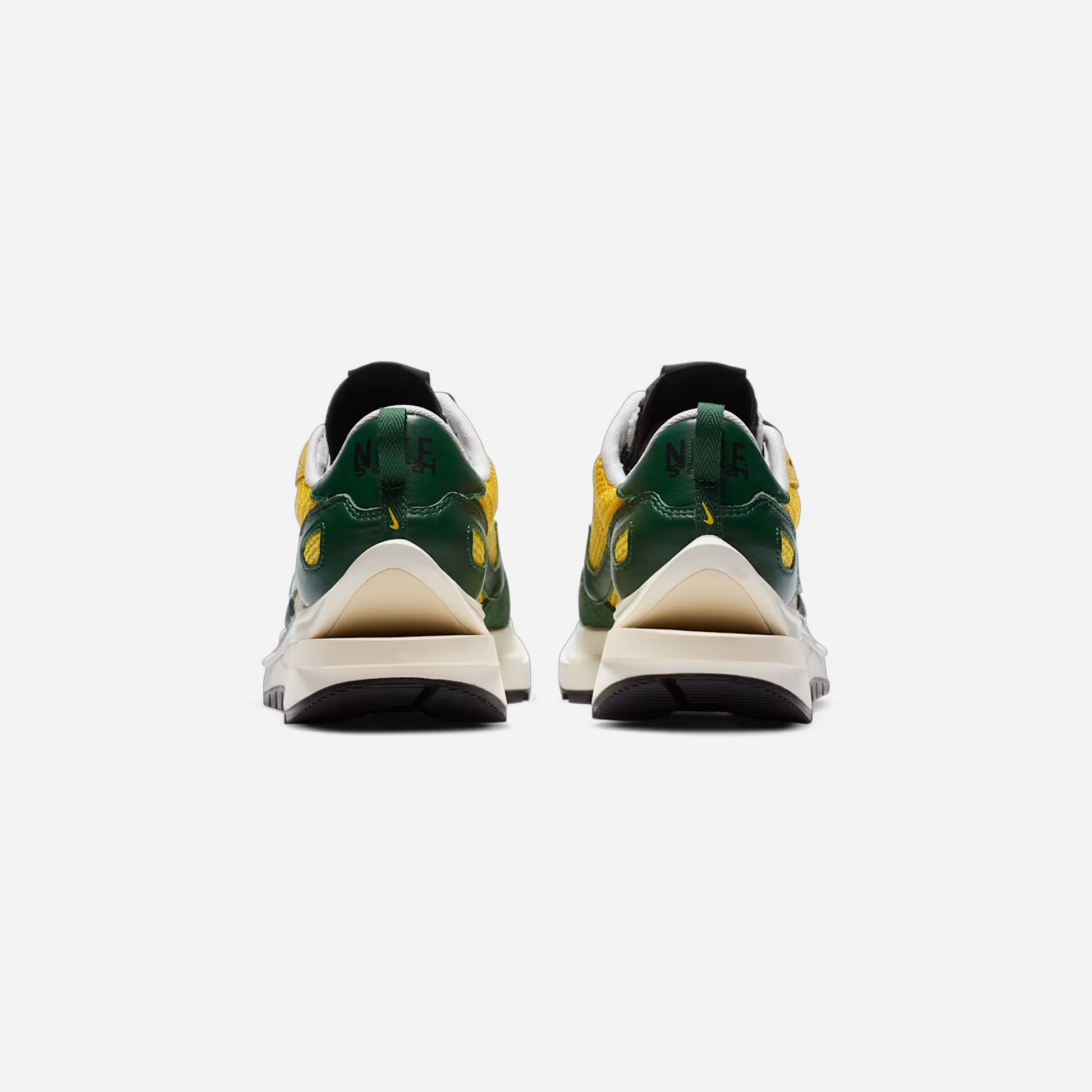 Nike Vaporwaffle Sacai Tour Yellow Stadium Green